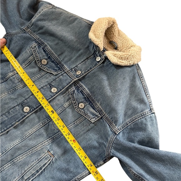 Gap Denim Size 12 Teen Youth Classic Medium Wash Sherpa Lined Jacket -NWOT - Picture 3 of 5